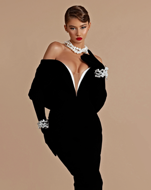 Off the shoulder hourglass gown