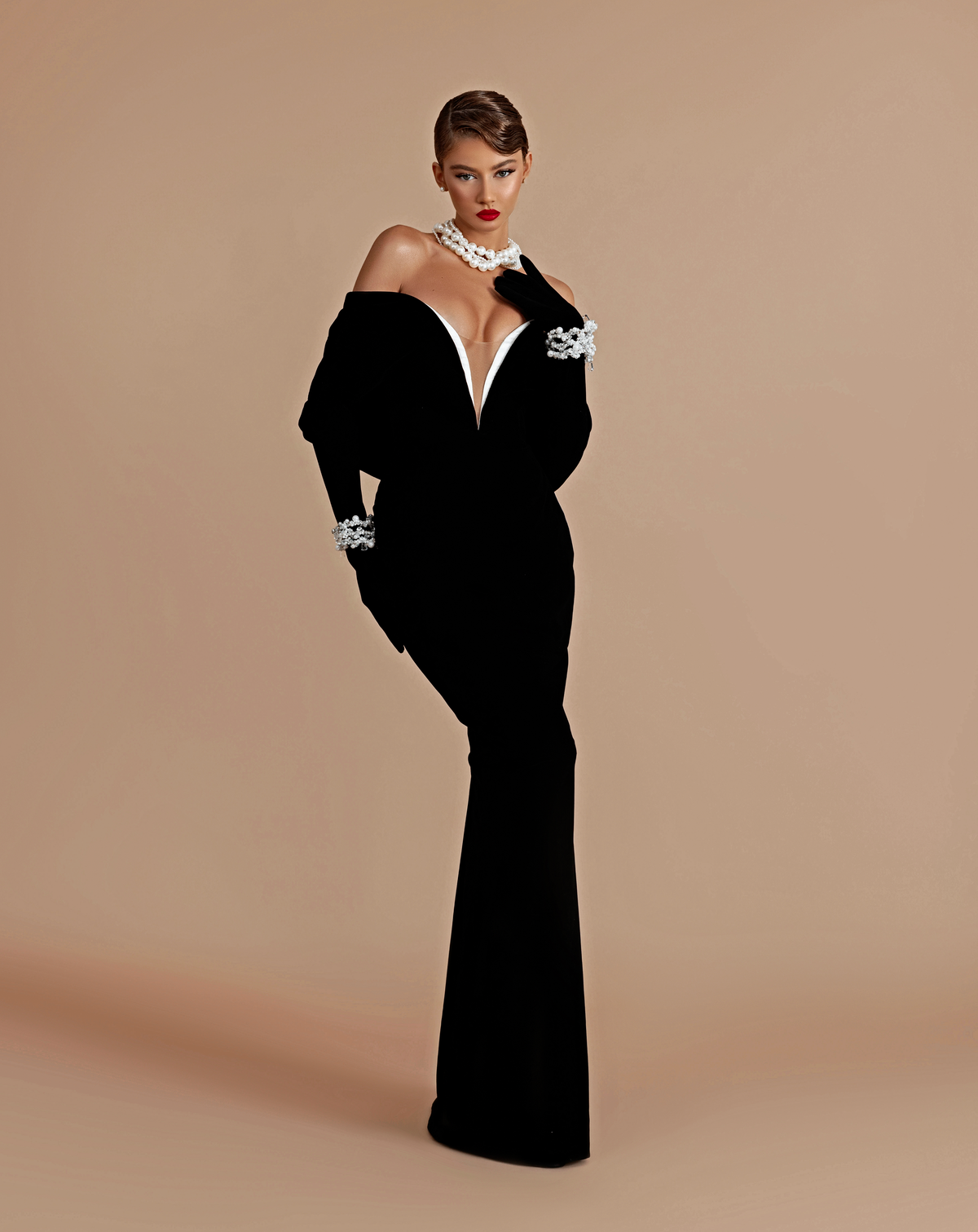 Off the shoulder hourglass gown
